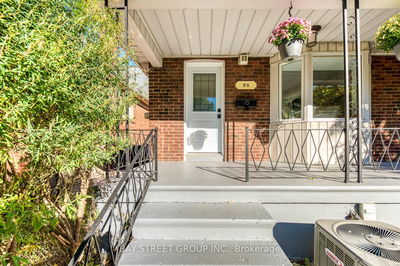 90 Avondale Ave, Toronto - Willowdale East image-0-2