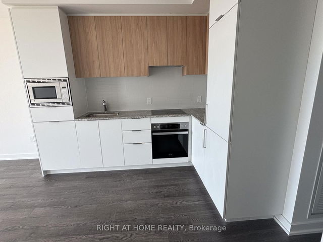 3203 - 50 O'Neill Road