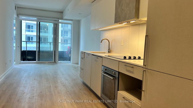 802 - 19 Western Battery Road