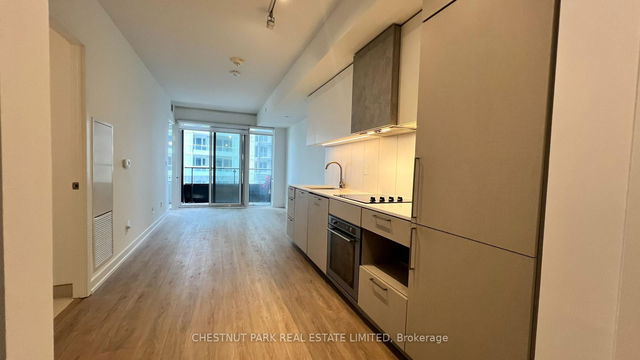 802 - 19 Western Battery Road