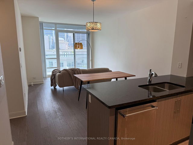 1508 - 825 Church Street