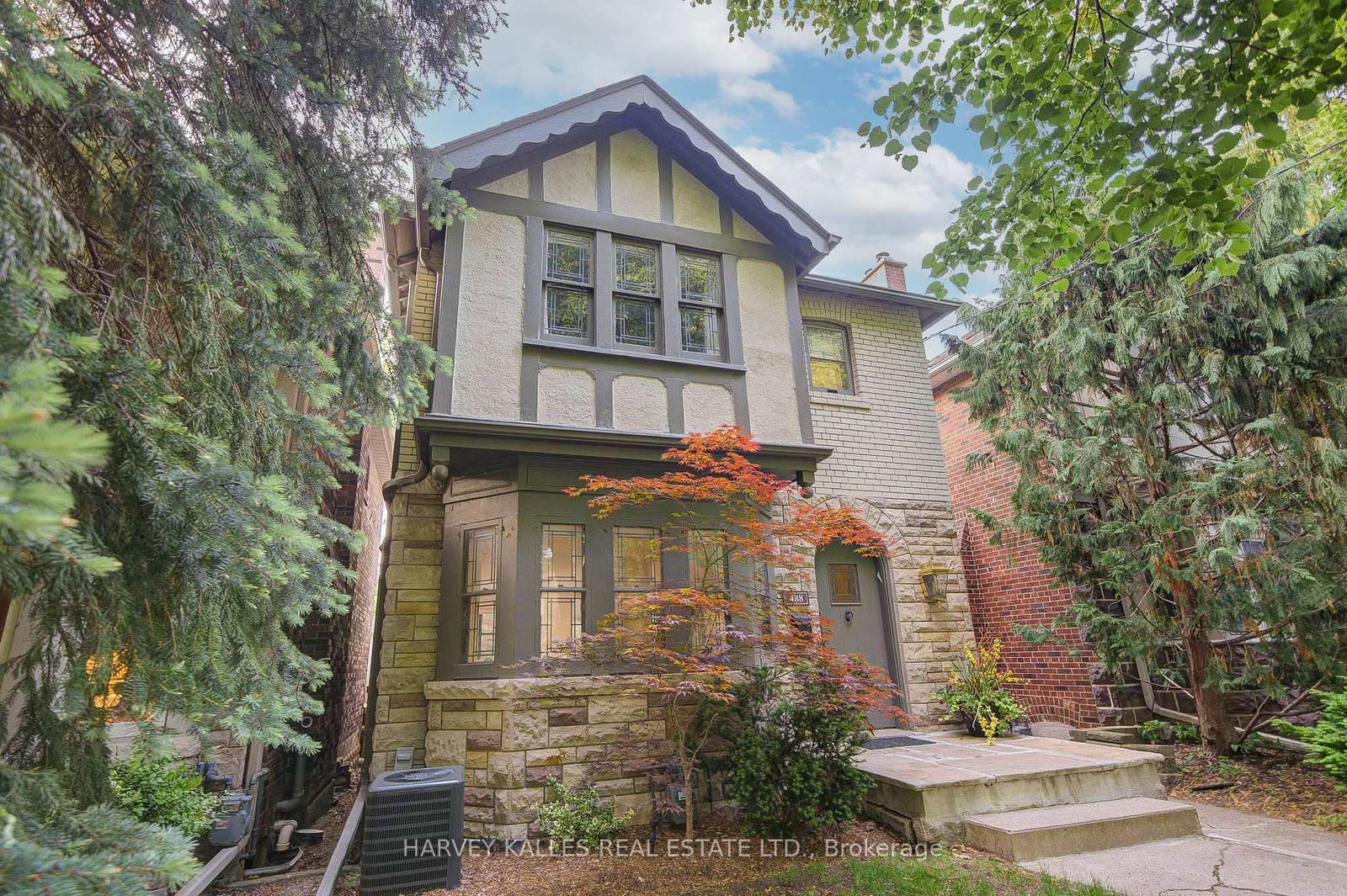 Detached House for sale at 488 St. Clements Avenue, Toronto, Forest Hill North, M5N 1M4 - MLS: C12206066