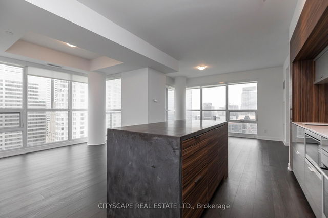4502 - 88 Scott Street