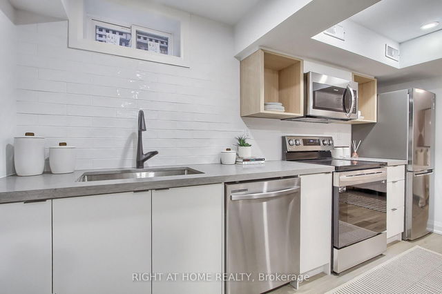 Unit 4 - 1201 Dovercourt Road