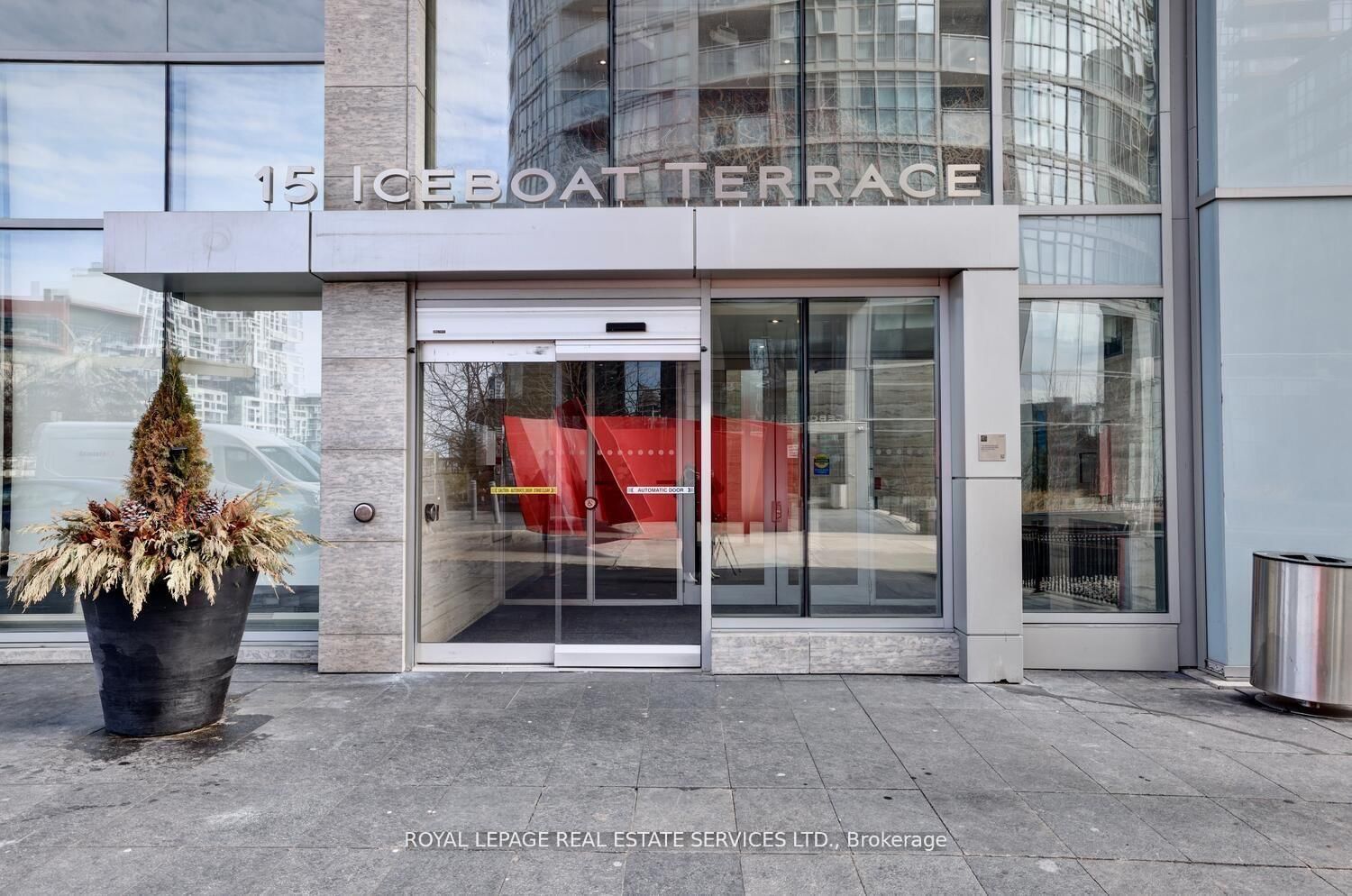 Condo for sale at 3515-15 Iceboat Terrace, Toronto, Waterfront Communities C1, M5V 4A5 - MLS: C12206126