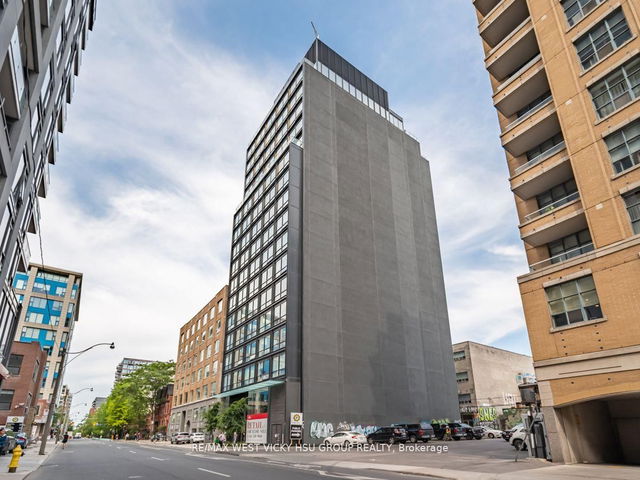 806 - 458 Richmond Street