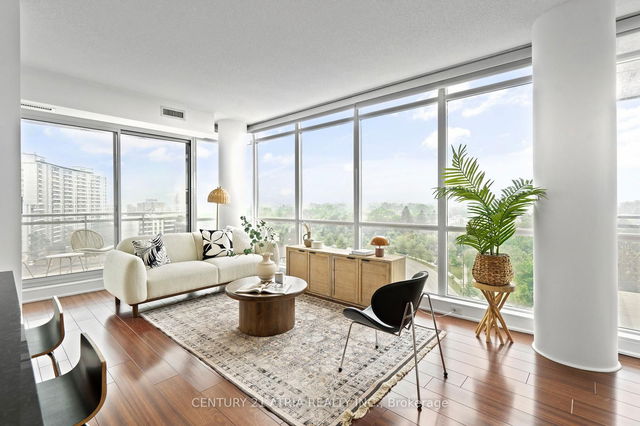 908 - 30 Canterbury Place