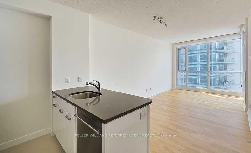 Condo for sale at 4010-295 Adelaide Street, Toronto, Waterfront Communities C1, M5V 0L4 - MLS: C12206647