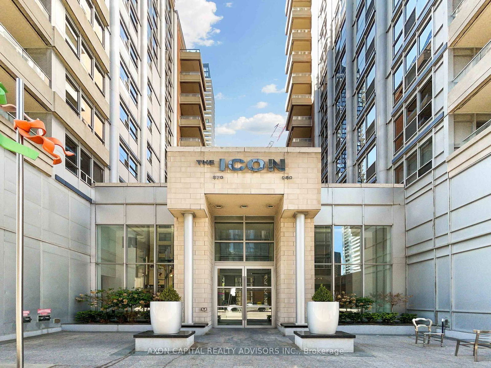 Condo for sale at 526-250 Wellington Street, Toronto, Waterfront Communities C1, M5V 3P6 - MLS: C12206944