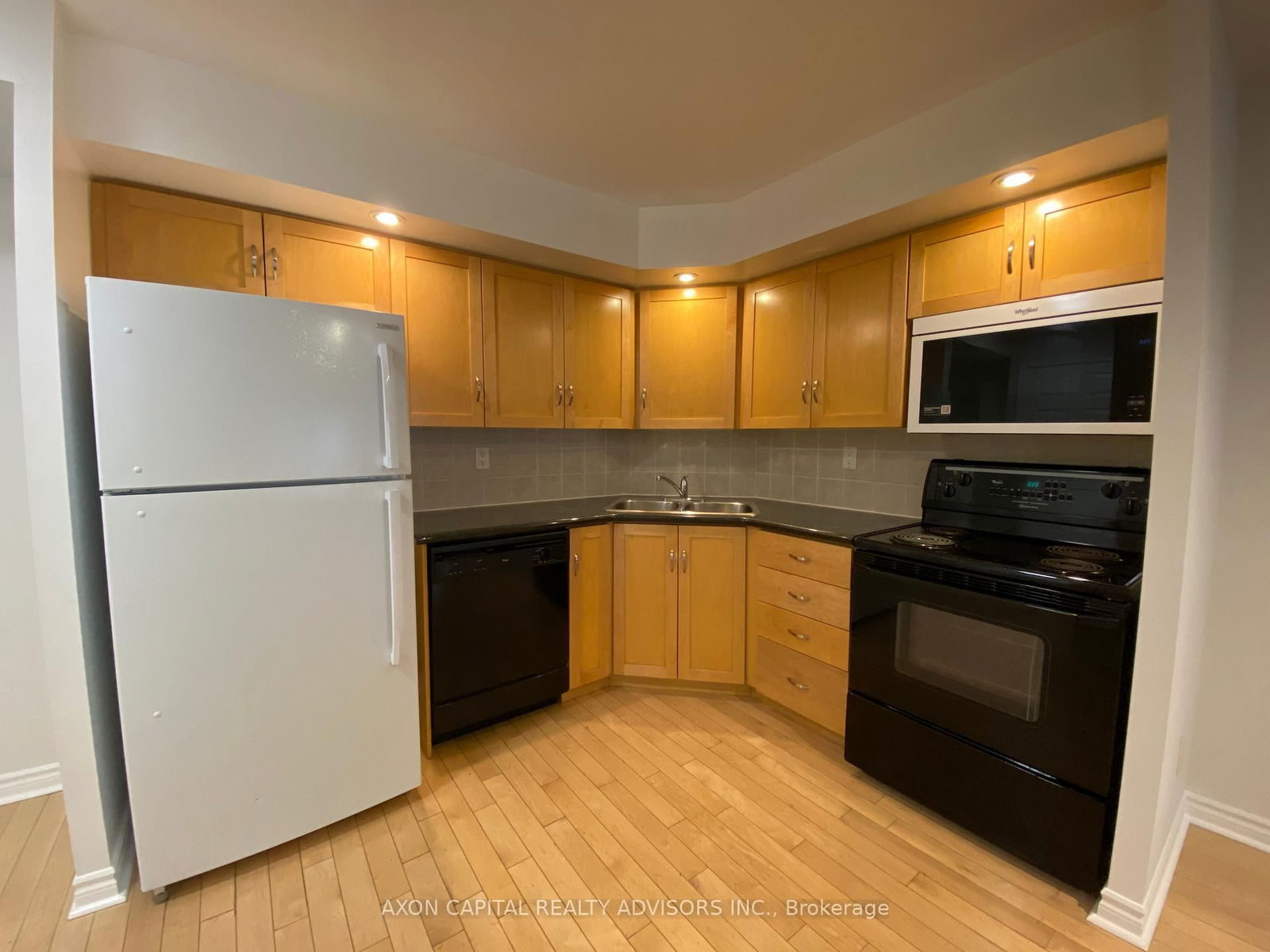 Condo for sale at 526-250 Wellington Street, Toronto, Waterfront Communities C1, M5V 3P6 - MLS: C12206944