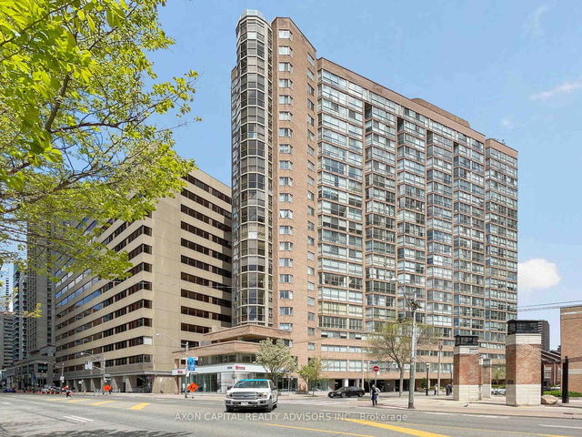 305 - 1055 Bay Street