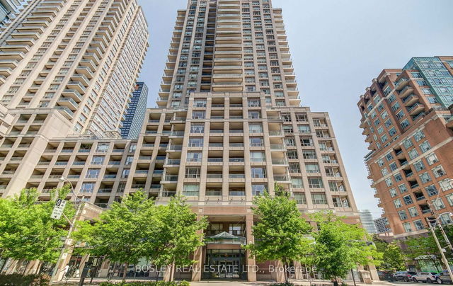 2006 - 909 Bay Street