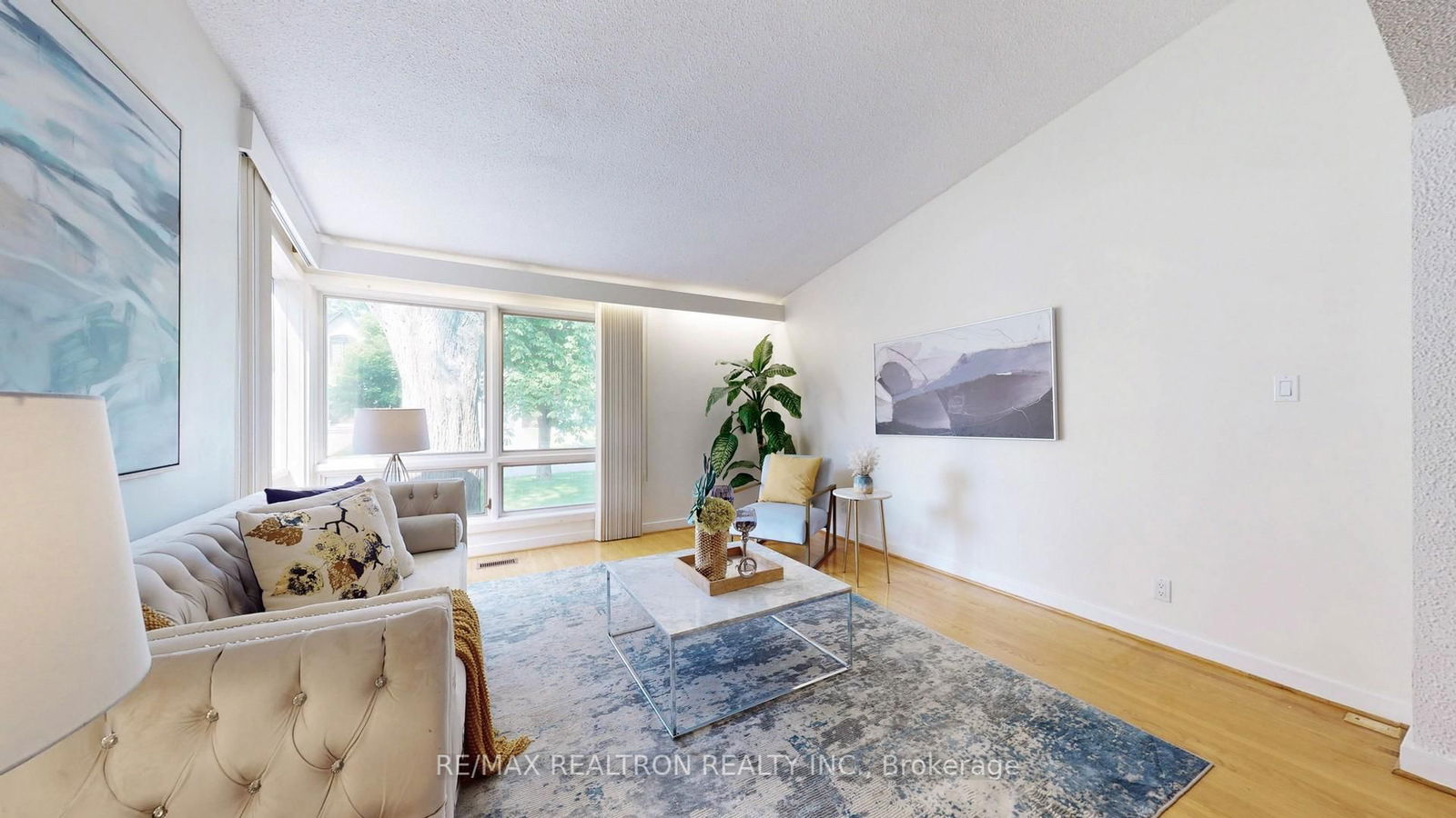 Detached House for sale at 46 Hurlingham Crescent, Toronto, Banbury-Don Mills, M3B 2R1 - MLS: C12207398