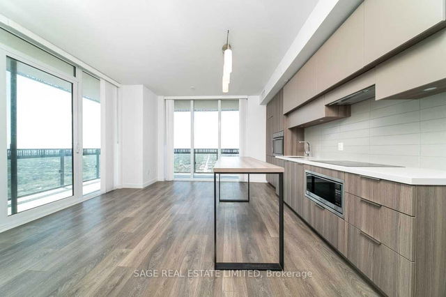 5302 - 8 Eglinton Avenue