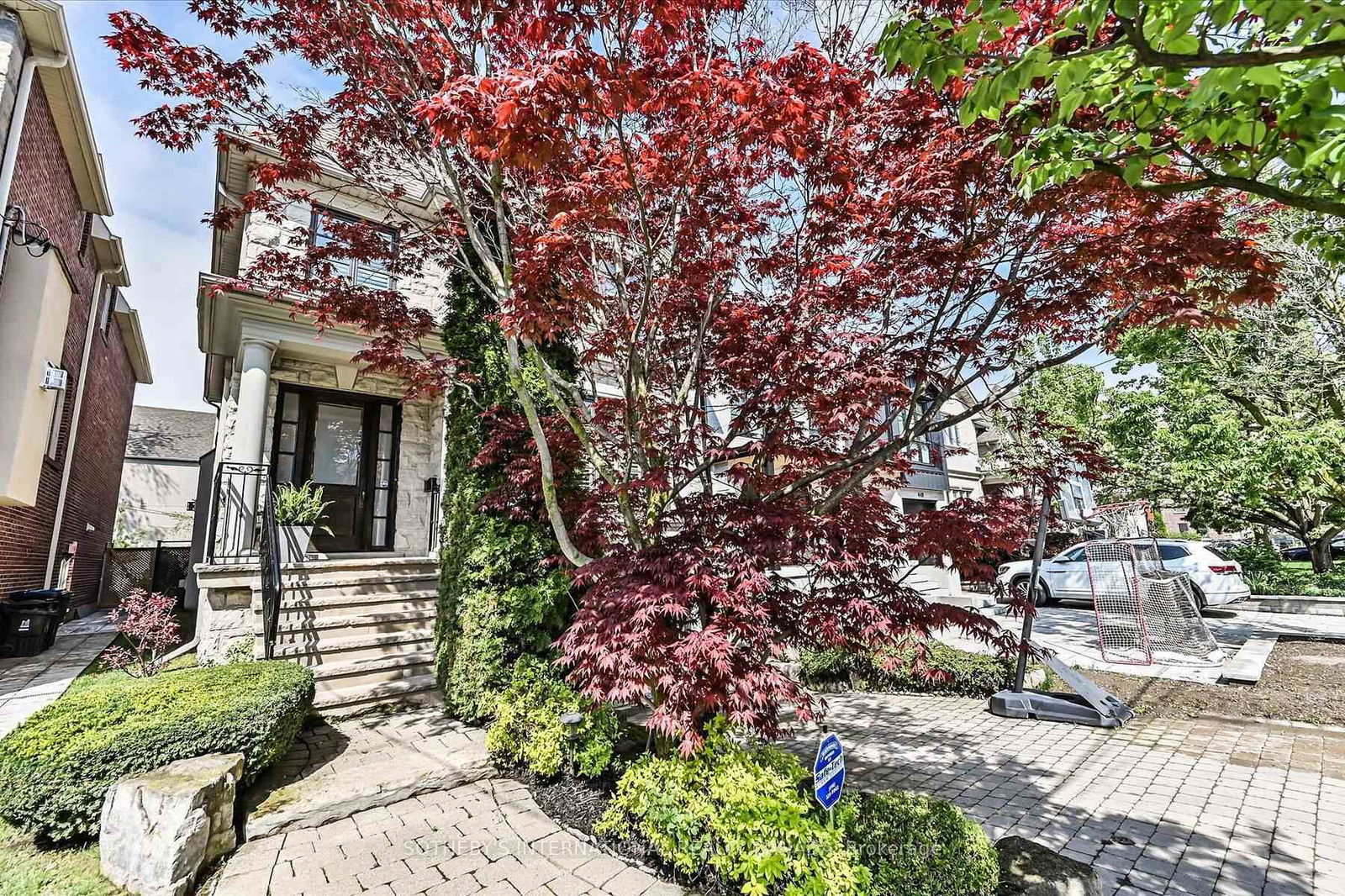 Detached House for sale at 446 Elm Road, Toronto, Bedford Park-Nortown, M3W 3W9 - MLS: C12207593