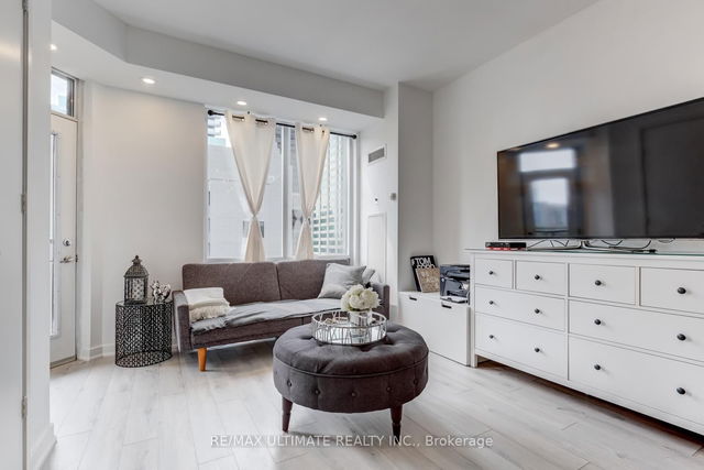 1814 - 85 Bloor Street