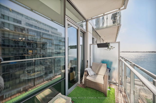 726 - 39 Queens Quay