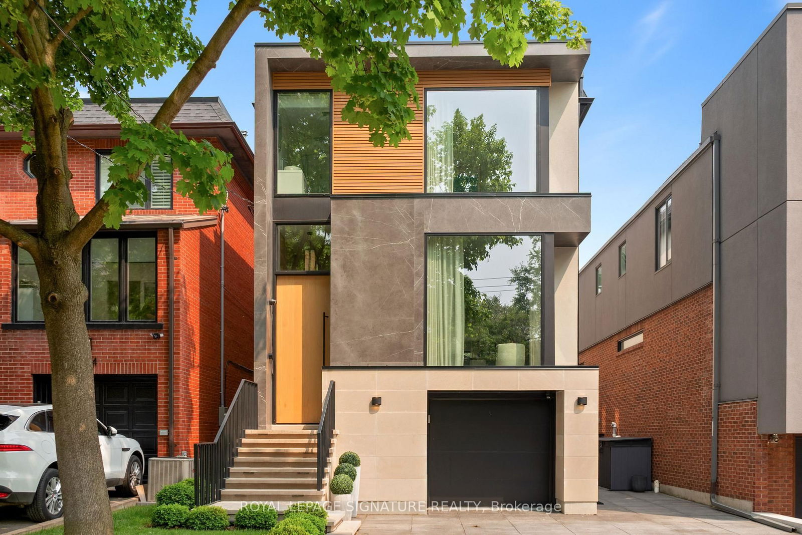 Detached House for sale at 126 Sherwood Avenue, Toronto, Mount Pleasant East, M4P 2A7 - MLS: C12208116