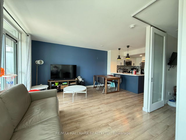 2805 - 18 Yonge Street