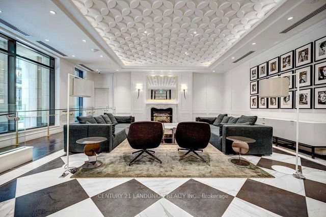 3102 - 955 Bay Street