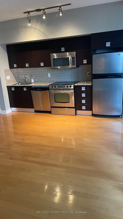 Unit 1512 — 33 Charles Street E — photo 4