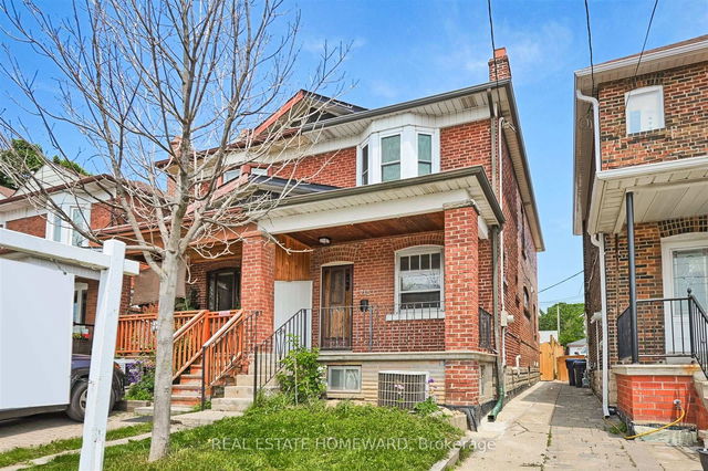 715 Vaughan Road