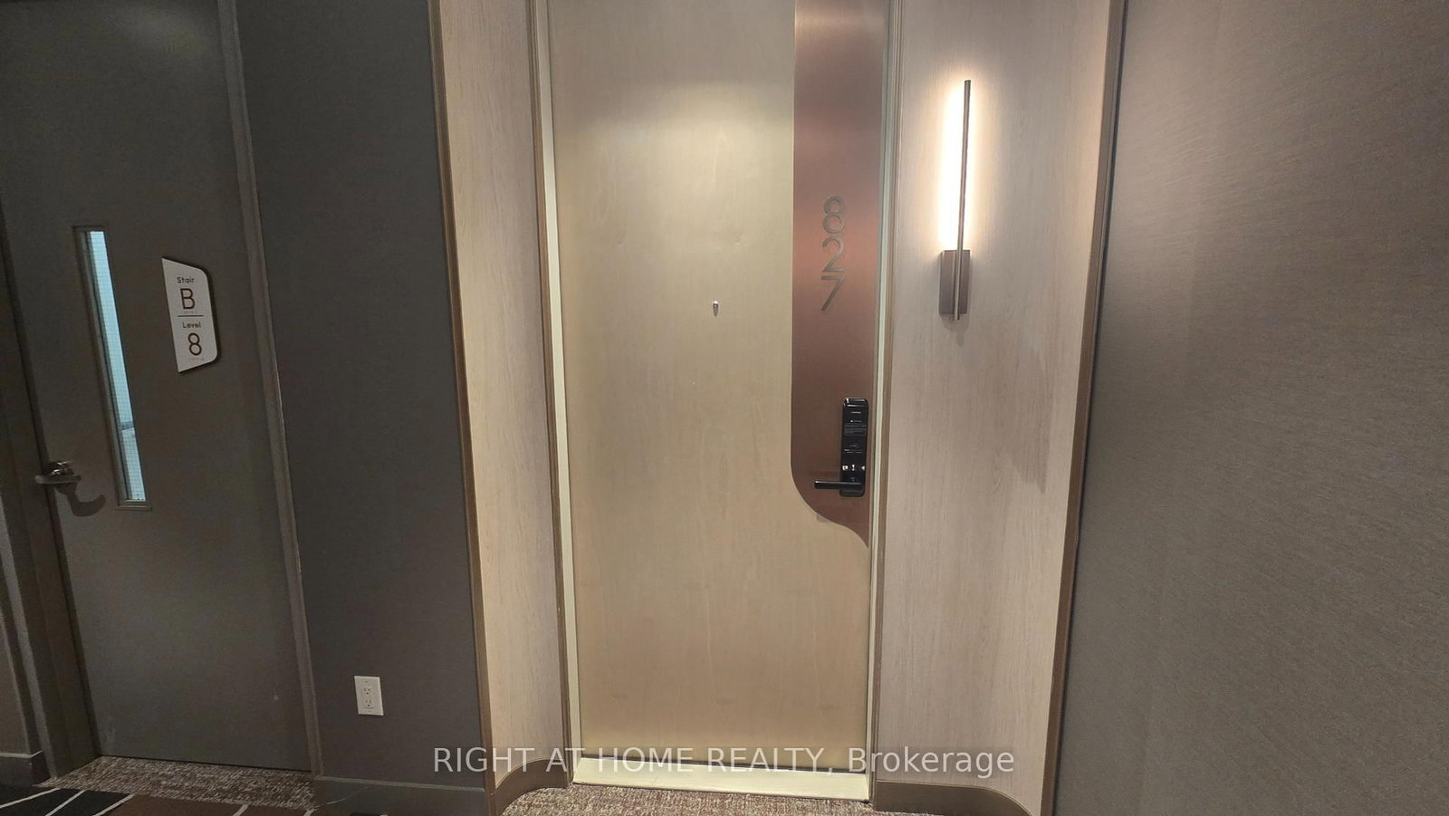 155 Merchants' Wharf, Unit 827 - Photo 10