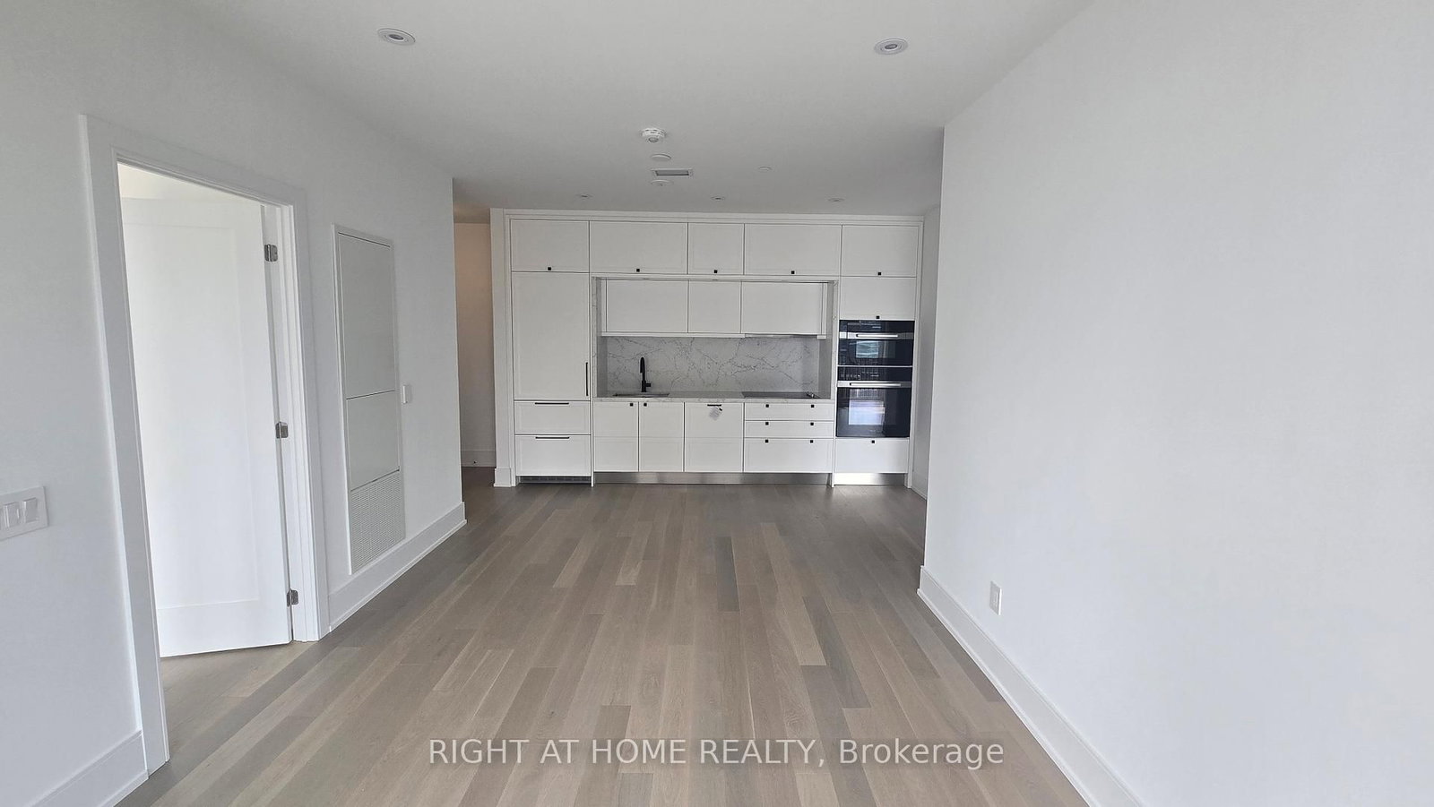 155 Merchants' Wharf, Unit 827 - Photo 12