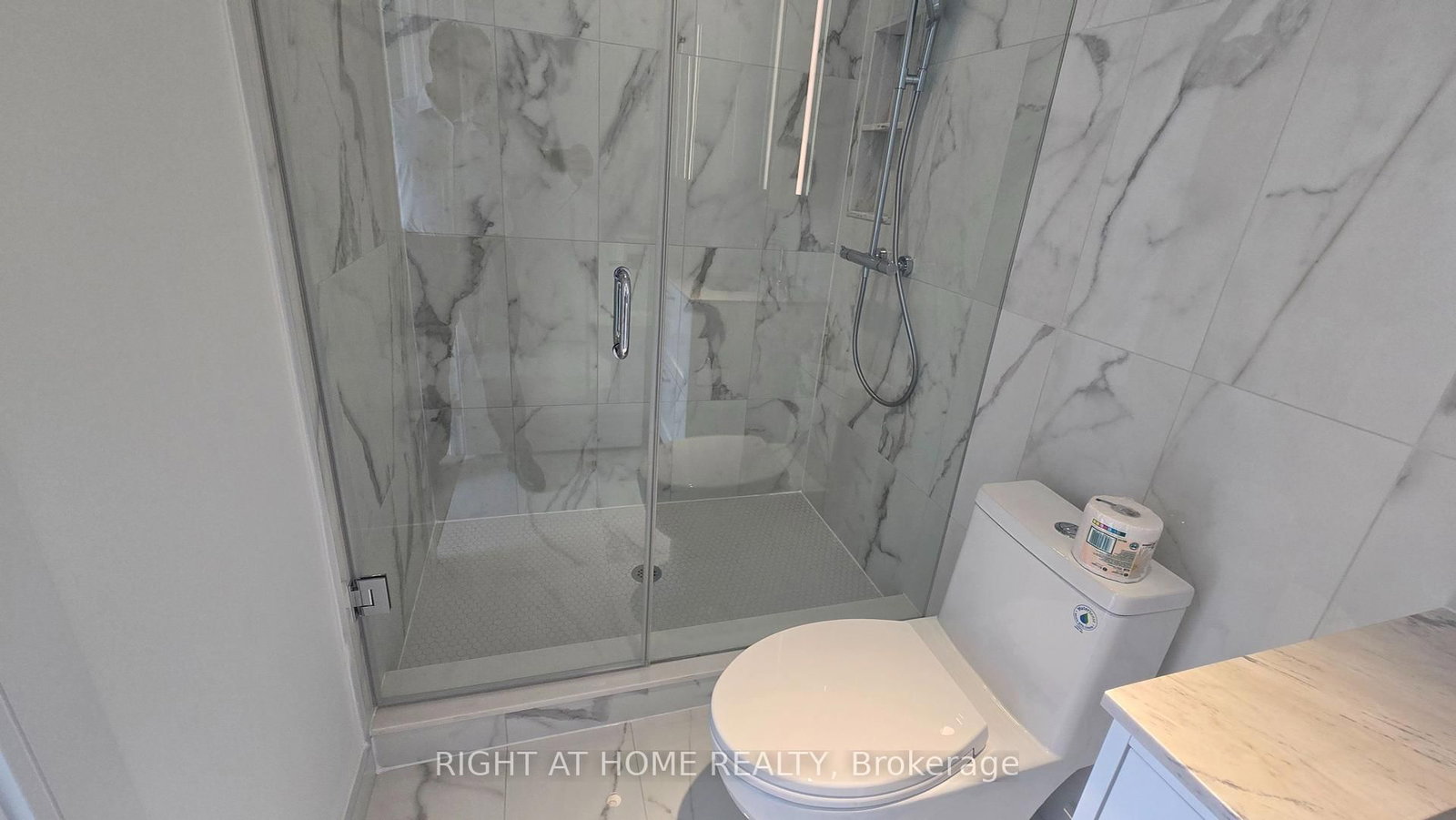 155 Merchants' Wharf, Unit 827 - Photo 17