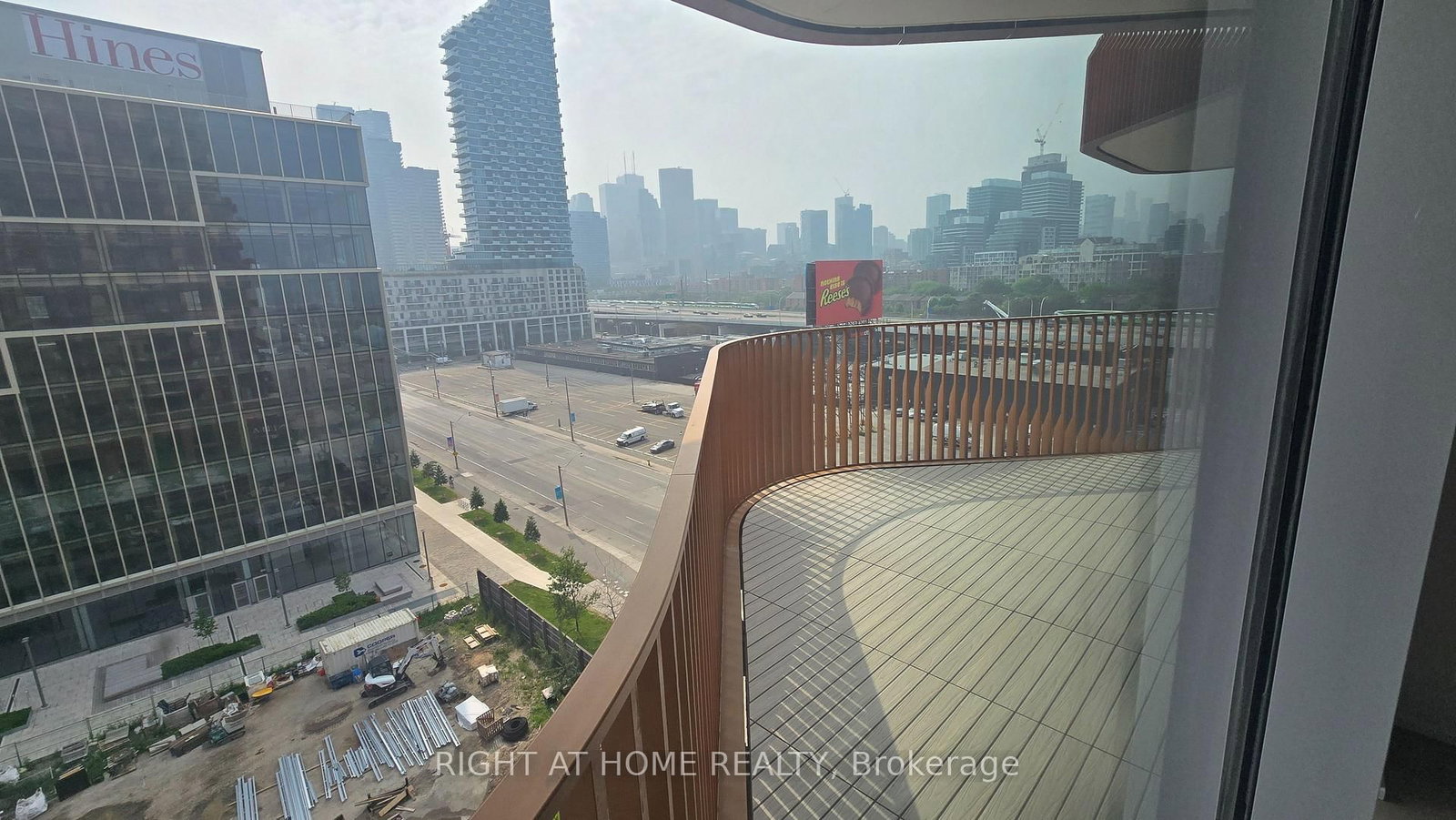 155 Merchants' Wharf, Unit 827 - Photo 22