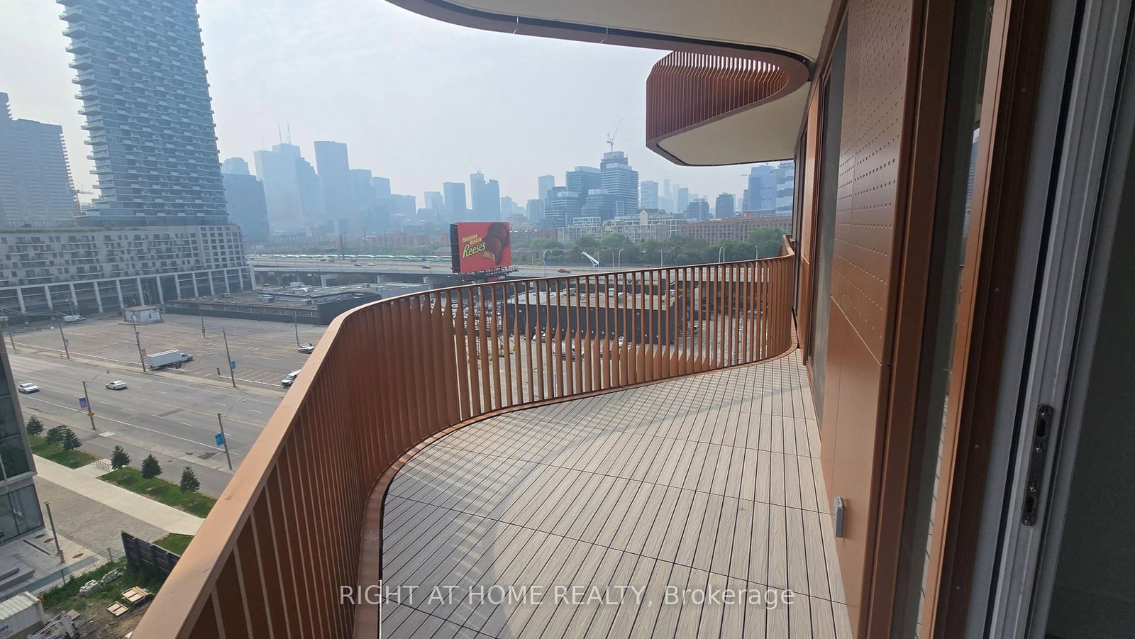 155 Merchants' Wharf, Unit 827 - Photo 25