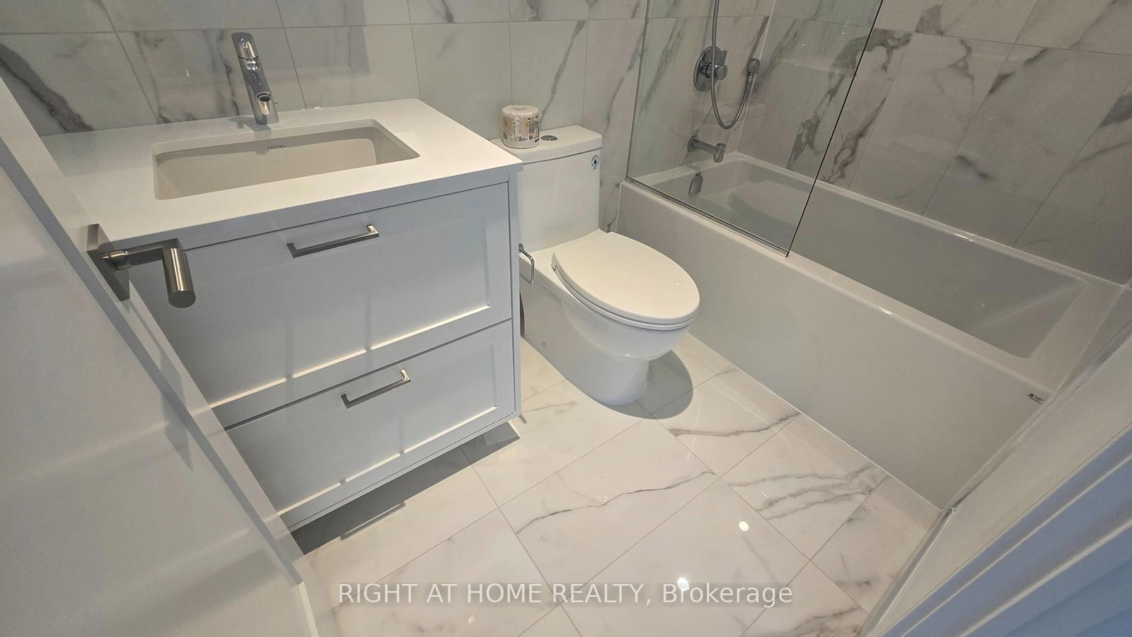 155 Merchants' Wharf, Unit 827 - Photo 35