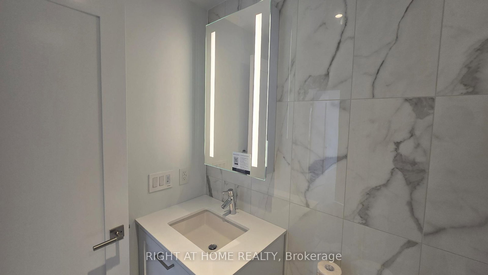 155 Merchants' Wharf, Unit 827 - Photo 36