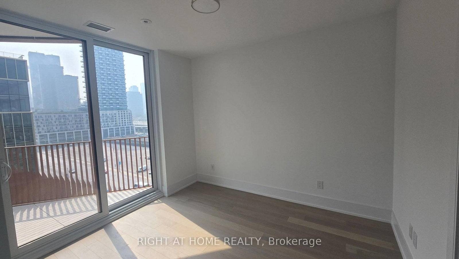 155 Merchants' Wharf, Unit 827 - Photo 38