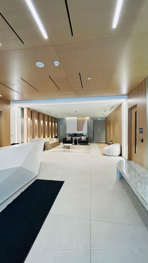 #2007 - 5 Defries Street E