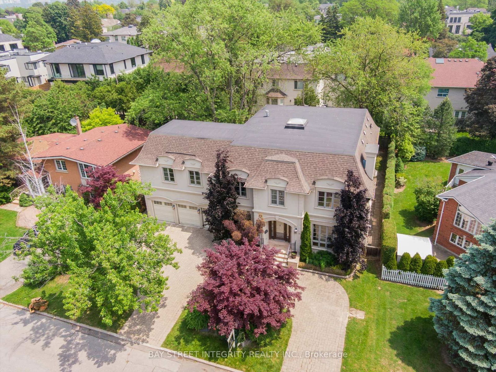 Detached House for sale at 50 Leacroft Crescent, Toronto, Banbury-Don Mills, M3B 2G6 - MLS: C12208696