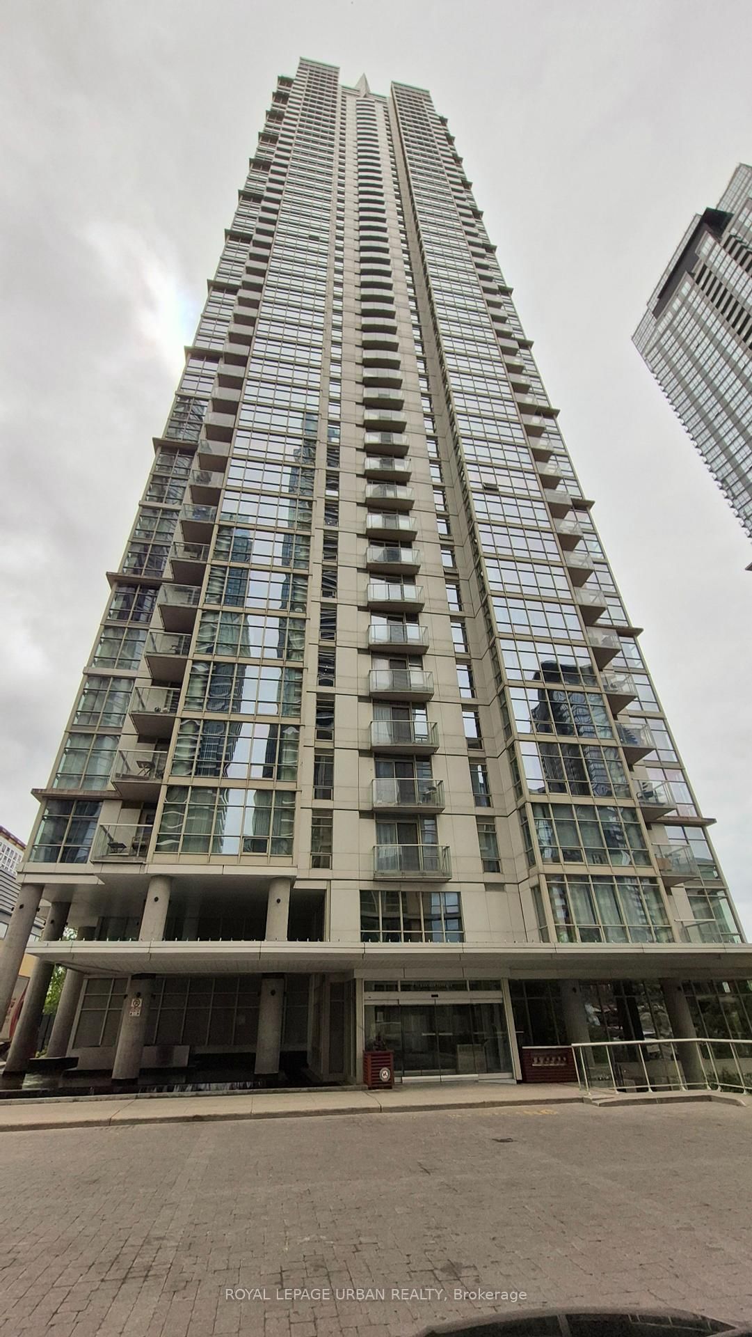 Condo for sale at 1102-35 Mariner Terrace, Toronto, Waterfront Communities C1, M5V 3V9 - MLS: C12208748