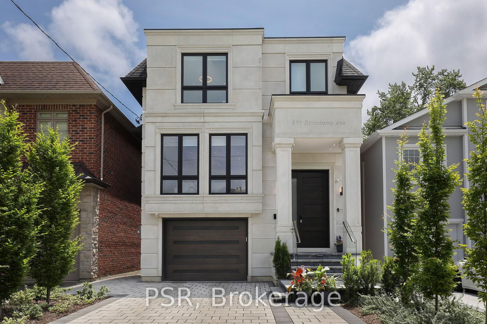 Detached House for sale at 571 Broadway Avenue, Toronto, Leaside, M4G 2S2 - MLS: C12208944