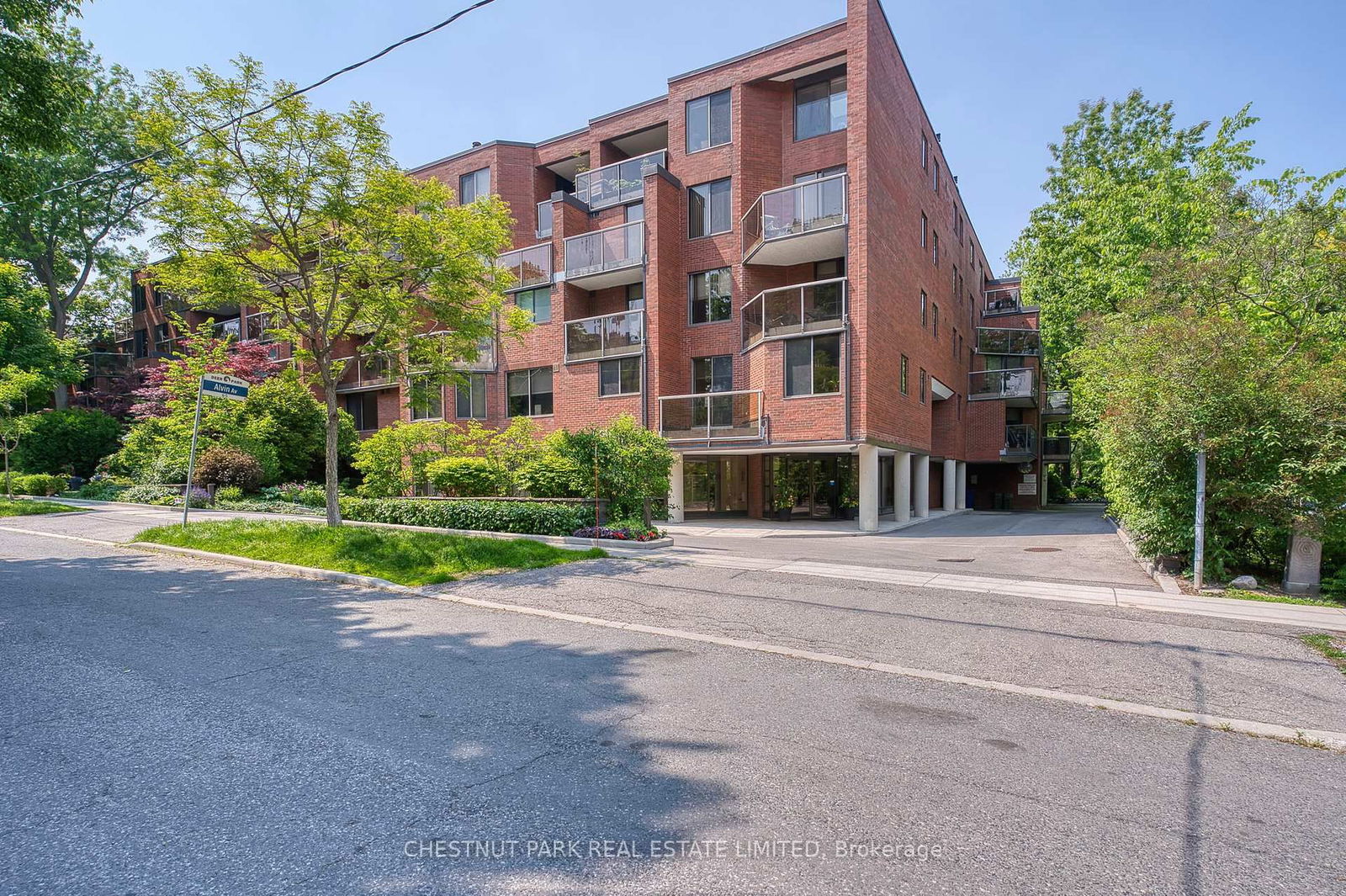 Condo for sale at 301-30 Glen Elm Avenue, Toronto, Rosedale-Moore Park, M4T 1T7 - MLS: C12209049