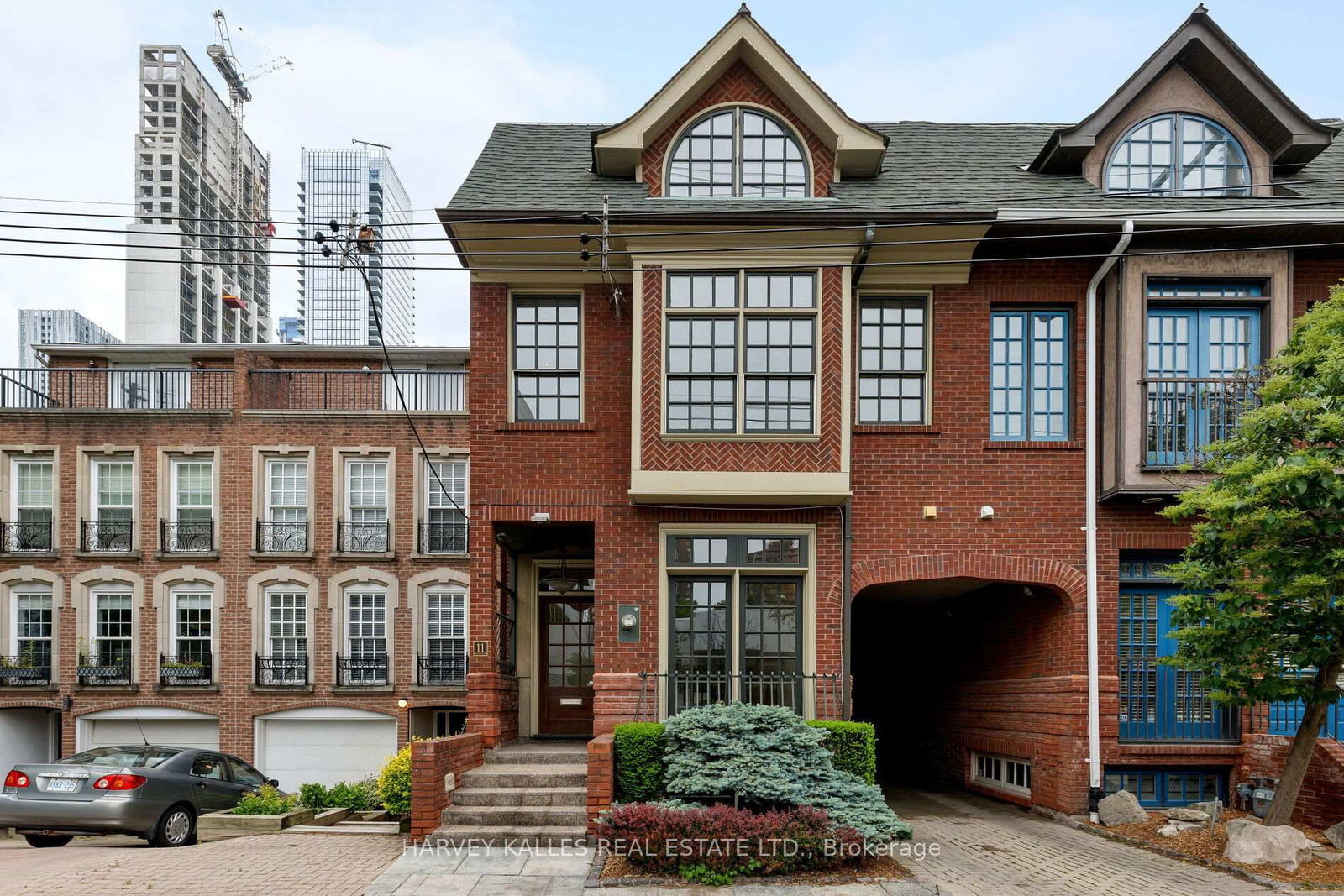 Semi-Detached House for sale at 11 Berryman Street, Toronto, Annex, M5R 1M7 - MLS: C12209116