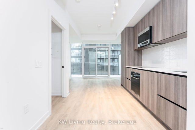 2306 - 127 Broadway Avenue