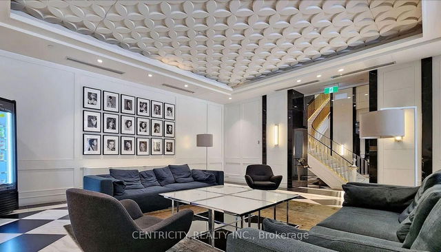 401 - 955 Bay Street