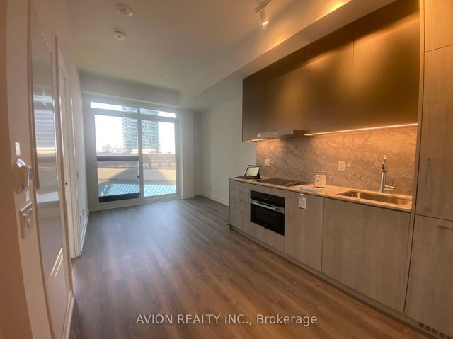 1205 - 771 Yonge Street