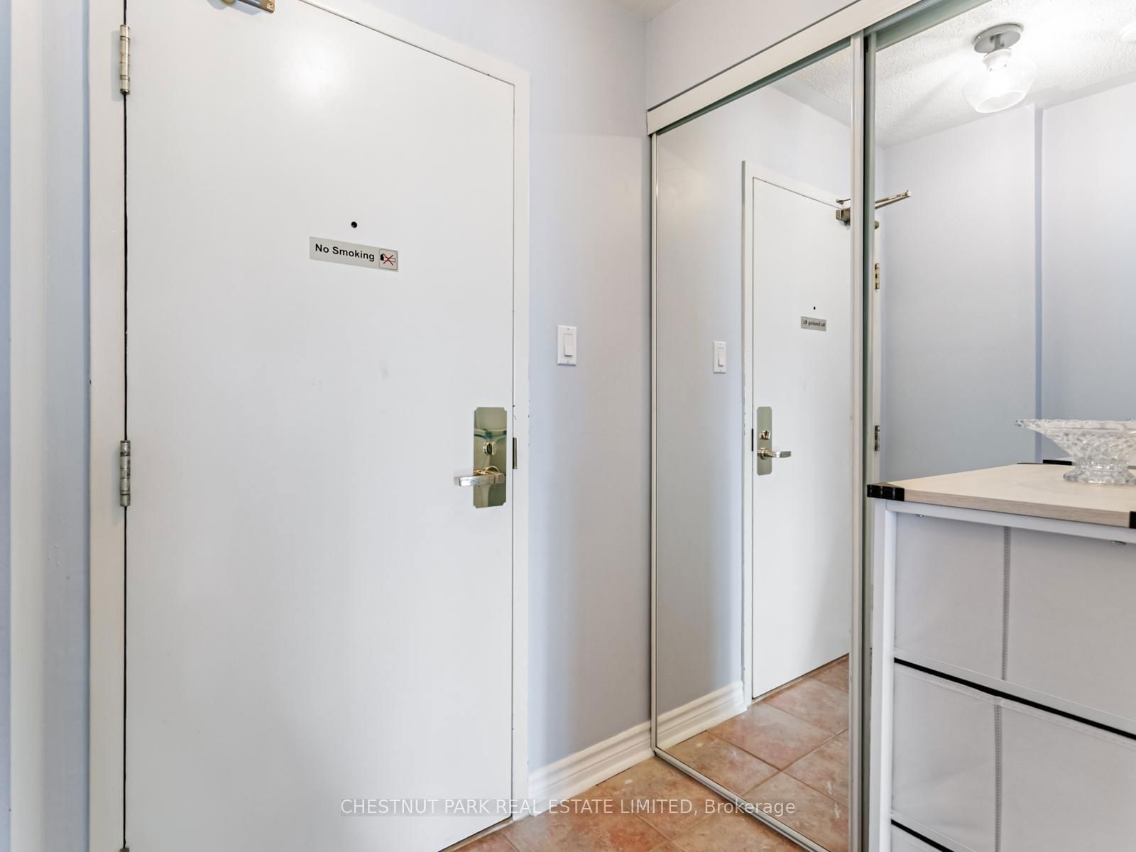 Condo for sale at 1103-889 Bay Street, Toronto, Bay Street Corridor, M5S 3K5 - MLS: C12209888