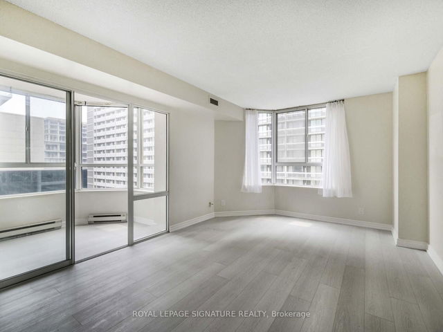 1006 - 44 Gerrard Street