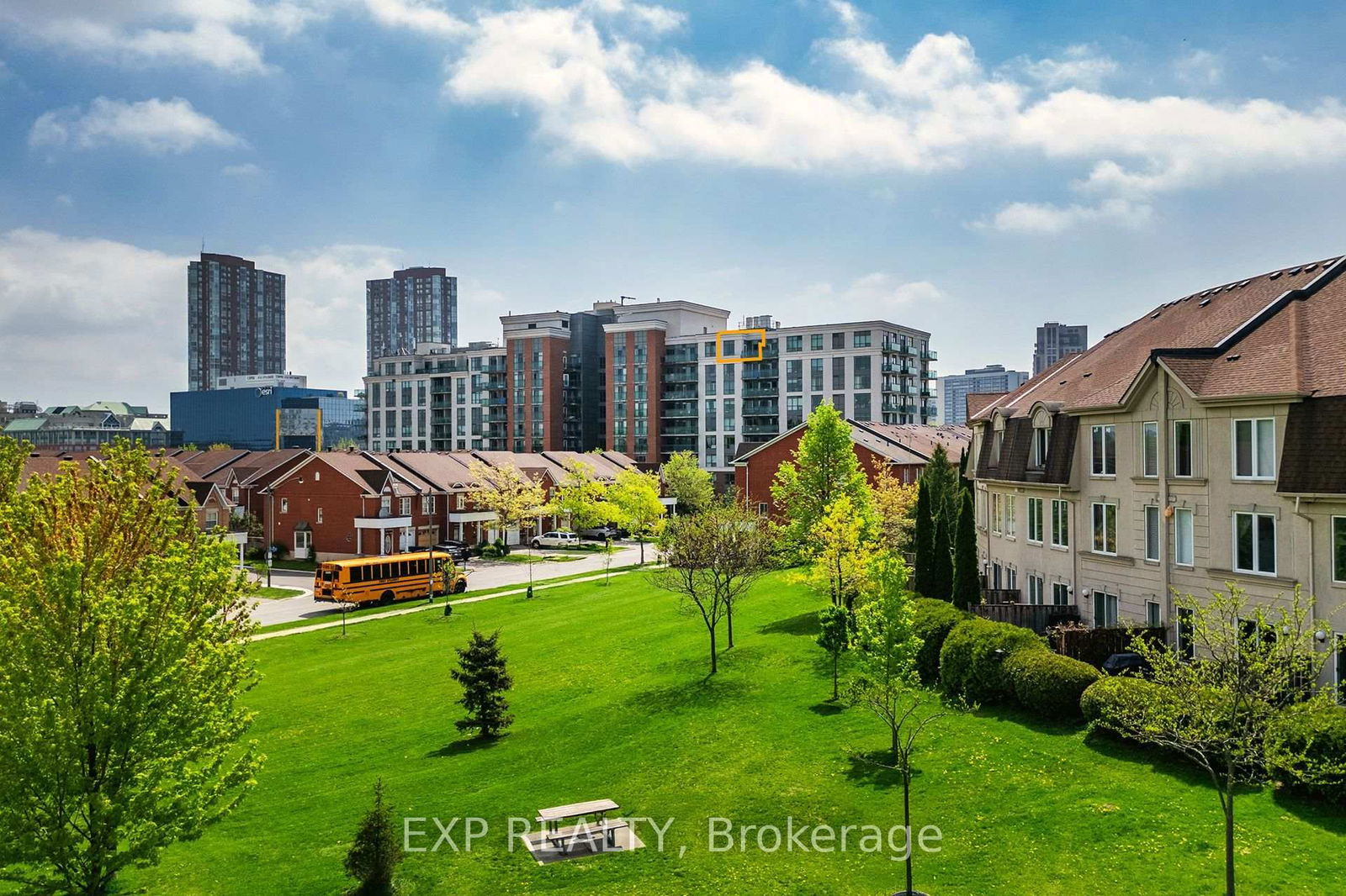 Condo for sale at 926-120 Dallimore Circle, Toronto, Banbury-Don Mills, M3C 4J1 - MLS: C12210510