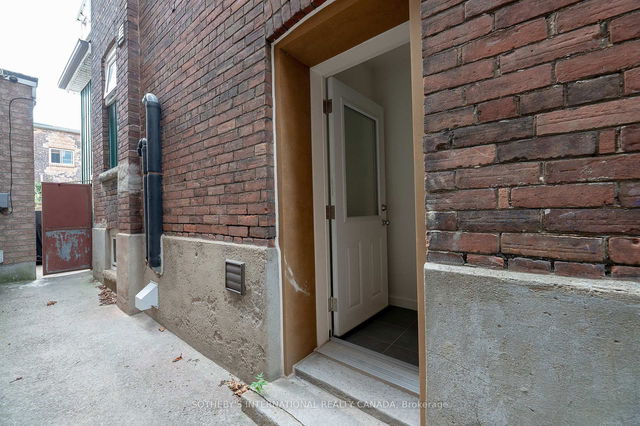 Lower - 301 Euclid Avenue