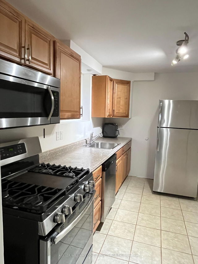 Unit 2 - 550 Atlas Avenue