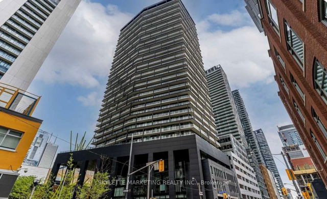 1306 - 125 Peter Street