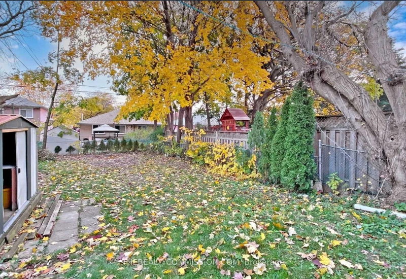 Upper - 65 Holcolm Rd, Toronto, M2N 2C8 | Image 2